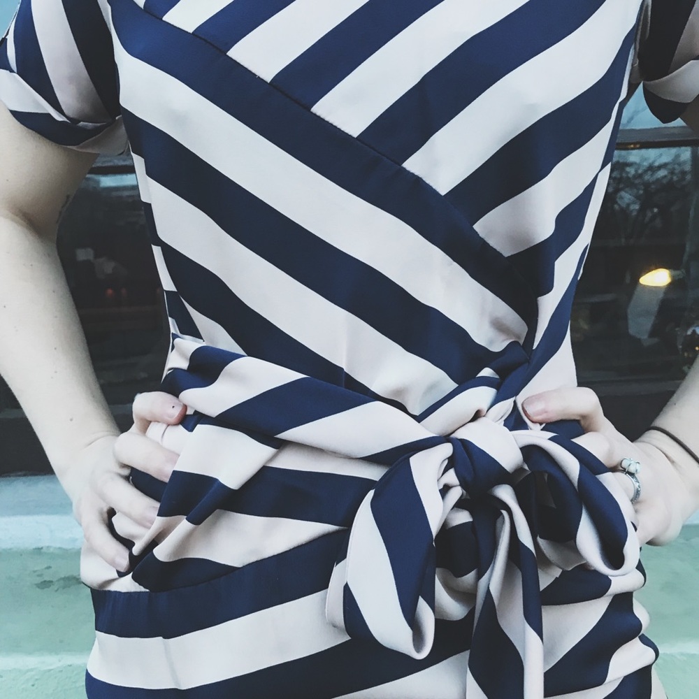 Silk Diane Von Furstenberg stripe dress. - Picture 3 of 4